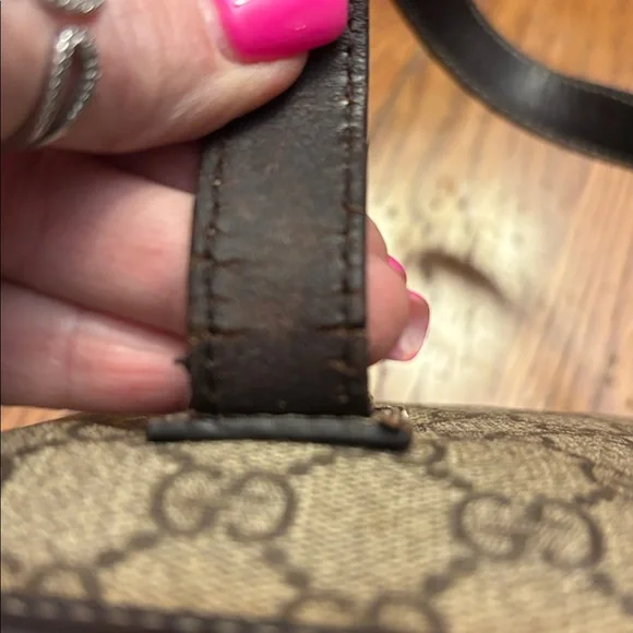 Gucci GG Supreme Monogram Medium Joy Tote - Brown Leather - Picture 8 of 15